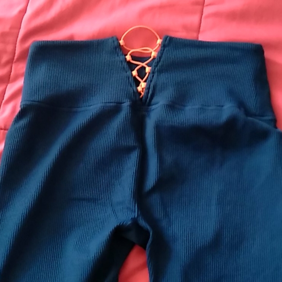 Fabletics leggings - Picture 4 of 4